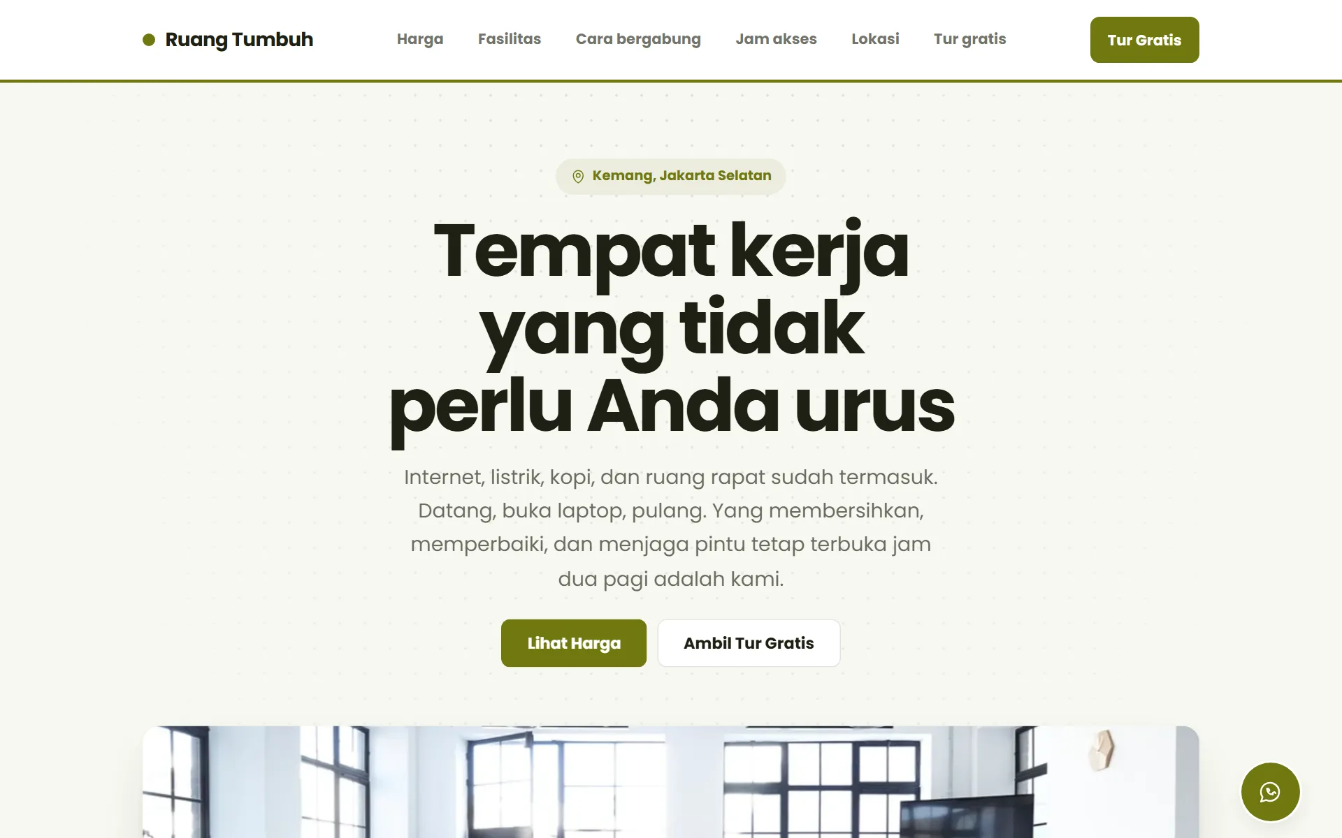 Tampilan desain Coworking & Kantor Sewa di layar komputer